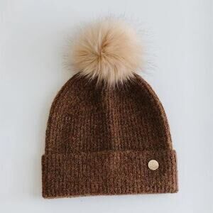 NWT Gigi Pip Brown Milo Kids Youth Wool Blend Beanie Cream Faux Fur Pom Pom